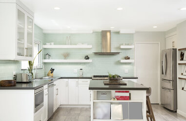 Interior of a modern kitchen - MFRF01063