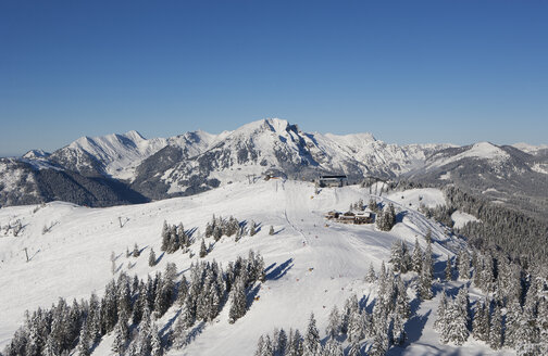 Österreich, Oberösterreich, Salzkammergut, Gosau, Skigebiet Dachstein-West, Blick auf Dachstein und Gosaukamm - WWF04049