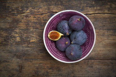 Organic figs in a bowl - LVF06580