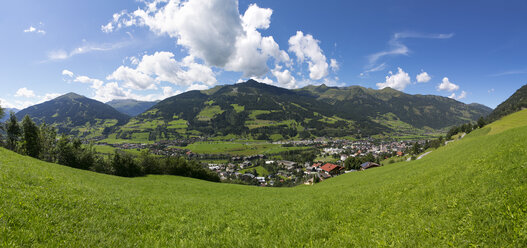 Österreich, Bundesland Salzburg, Gasteinertal, Bad Hofgastein, Blick zur Schlossalm - WWF04105