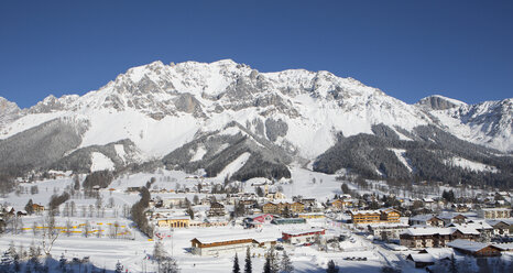 Österreich, Steiermark, Bezirk Liezen, Ramsau am Dachstein, Dachsteinmassiv im Winter - WWF04106