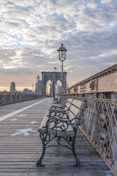 USA, New York City, Brooklyn Bridge - RPSF00147