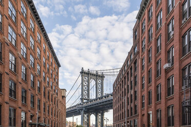 USA, New York City, Manhattan Bridge - RPSF00151