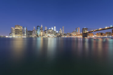 USA, New York City, Manhattan, Brooklyn, cityscape with Brooklyn Bridge - RPSF00161