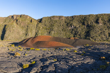 La Réunion, Nationalpark La Réunion, Schildvulkan Piton de la Fournaise, innere Caldera Enclos Fouque und Rand der äußeren Caldera Rempart, Lavafeld - FOF09645