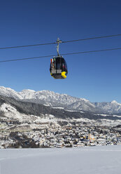 Österreich, Steiermark, Bezirk Liezen, Schladming, Seilbahn Planai West, im Hintergrund das Dachsteinmassiv - WWF04123