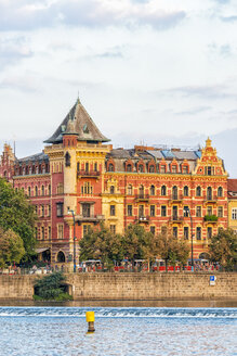 Tschechische Republik, Prag, Stadthäuser an der Moldau - CSTF01596