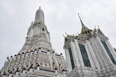 Thailand, Bangkok, Wat Arun buddhistischer Tempel - IGGF00383