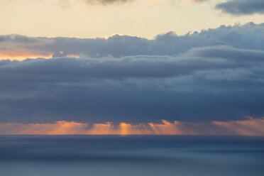 La Réunion, Westküste, Saint-Leu, Sonnenuntergang über dem Meer - FOF09682