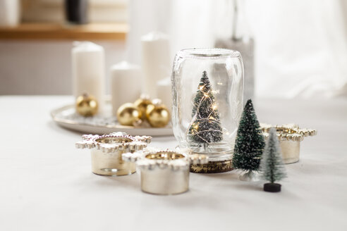 Christmas decoration on table - SBDF03438