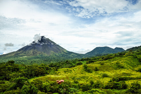 Costa Rica, Blick auf den Vulkan Arenal und Cerro Chato - KIJF01845