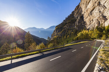 Schweiz, Wallis, Bergstrasse bei Leukerbad - WDF04313