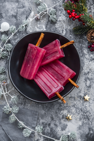 Glühwein-Eis am Stiel, lizenzfreies Stockfoto