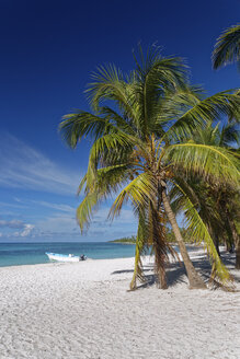 Karibik, Dominikanische Republik, Strand auf der Karibikinsel Isla Saona - GFF01055