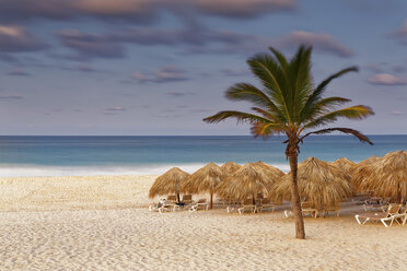 Carribean, Dominican Republic, Punta Cana, Playa Bavaro, beach at sunset - GFF01061
