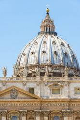 Italien, Rom, Kuppel des Petersdoms - CSTF01604