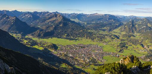 Germany, Bavaria, Oberallgaeu, Oberstdorf, View to Austria, Allgaeu Alps, Vorarlberg, Kleinwalsertal, Toreck, Gottesacker, Hoher Ifen - WGF01164