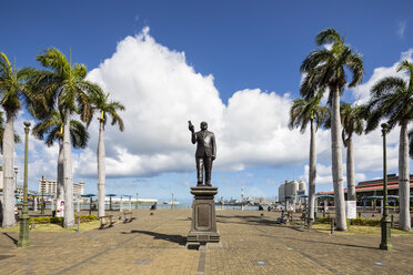 Mauritius, Port Louis, Mauritius, Port Louis, Seewoosagur Ramgoolam-Statue - FOF09744