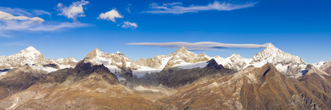 Schweiz, Wallis, Zermatt, Alphubel, Allalinhorn und Rimpfischhorn am Morgen, lizenzfreies Stockfoto