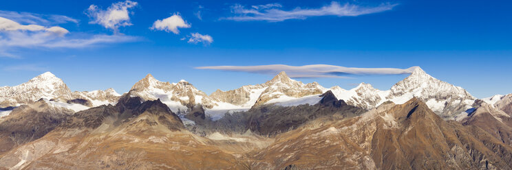 Schweiz, Wallis, Zermatt, Alphubel, Allalinhorn und Rimpfischhorn am Morgen - WDF04344