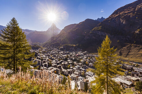 Switzerland, Valais, Zermatt, Matterhorn, townscape, chalets, holiday homes - WDF04354