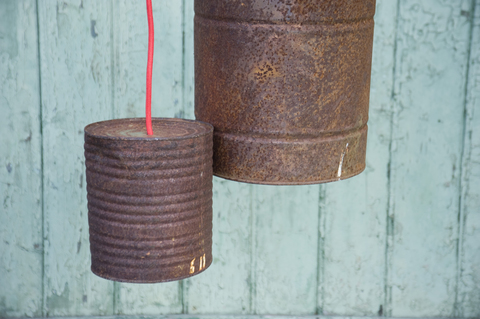 Upcycling von alten Blechdosen, Lampen, lizenzfreies Stockfoto