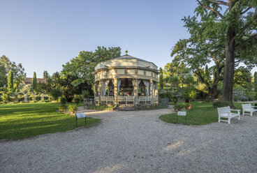 Germany, Baden-Wuerttemberg, Ludwigsburg, Ludwigsburg Palace, old playground, carousel - PVCF01269