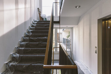 Renovation of staircase - MFF04368