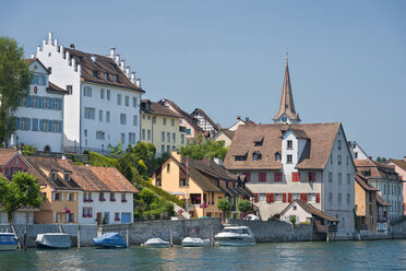 Schweiz, Thurgau, Diessenhofen, Stadtbild mit Rhein - SHF01968