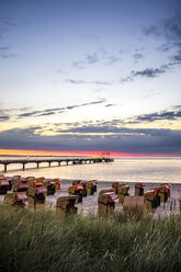 Germany, Schleswig-Holstein, Scharbeutz, coastal resort, beach - PUF01206