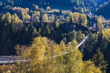 Schweiz, Wallis, Gomsbrücke, Drehbrücke zwischen Fuergangen und Mühlebach - WDF04365
