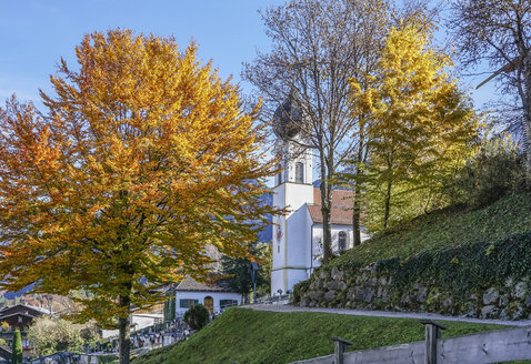 Deutschland, Bayern, Garmisch-Partenkirchen, Grainau, Pfarrkirche St. Johannes der Täufer - PVCF01288