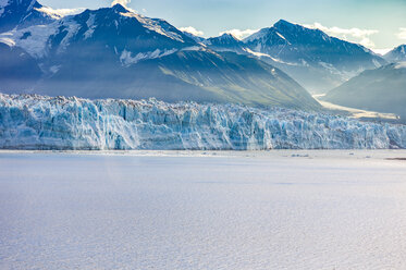 USA, Alaska, St. Elias Mountains und Yukon, Hubbard-Gletscher - MMAF00254