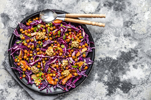 Winter salad, red cabbage, roasted chickpea, blood orange, spring onion and walnut - SARF03527