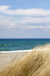 Germany, Mecklenburg-Western Pomerania, Baltic Sea and beach - JTF00900