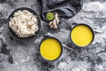 Curcuma coco soup, rice, bowl, ginger and lime - SARF03538