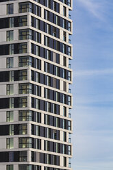 Deutschland, Stuttgart, moderner Wohnturm, Teilansicht - WDF04418