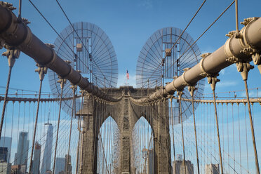 USA, New York City, Brooklyn Bridge - SEEF00008