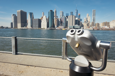 USA, New York City, coin operated binoculars and skyline as seen from Brooklyn stock photo