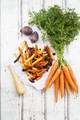 Sweet potato, carrot and parsnip fries - LVF06680