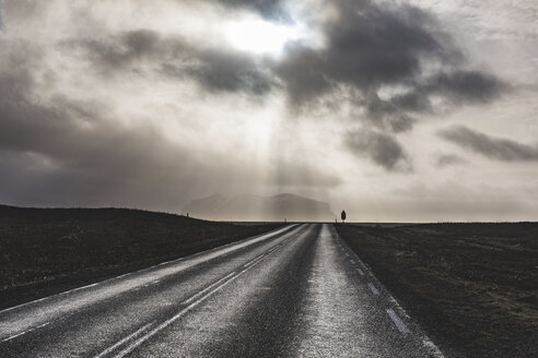 Island, Vik, Ringstraße nach Regen - WPEF00096