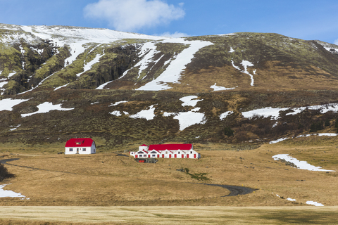 Iceland, Vik, Houses in the countryside stock photo