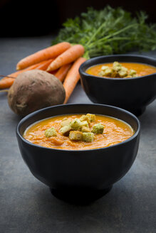 Bowl of sweet potato carrot soup with croutons - LVF06693