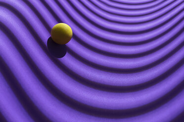 Yellow sphere over a geometric purple background, 3D Rendering - DRBF00045