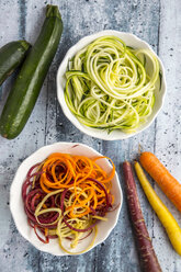 Zoodles, zucchini spaghetti and carrot noodles - SARF03580