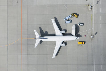 Aerial view of airplane and vans - FSIF02073