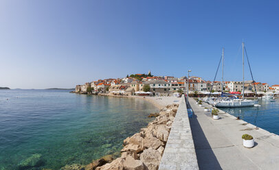 Croatia, Dalmatia, Primosten, Adria, Harbour, mooring area and beach - WWF04161
