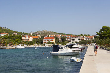 Kroatien, Dalmatien, Zaboric, Hafen und Fischerboote - WWF04162