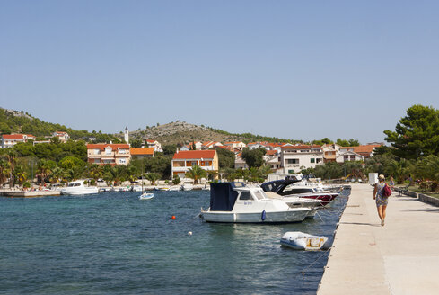 Kroatien, Dalmatien, Zaboric, Hafen und Fischerboote - WWF04162