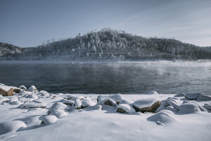 Russland, Oblast Amur, Fluss Bureya im Winter - VPIF00313